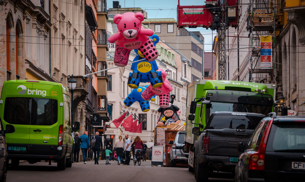 Giant Hug Life inflatables on parade - Oslo