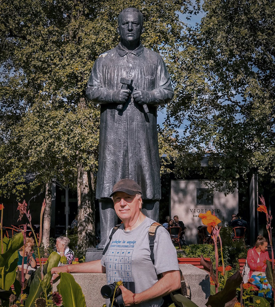 Ed by Gustav Vigeland statue - Vigeland Park
