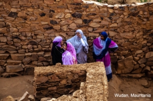 Women of Ouadane, Mauritania