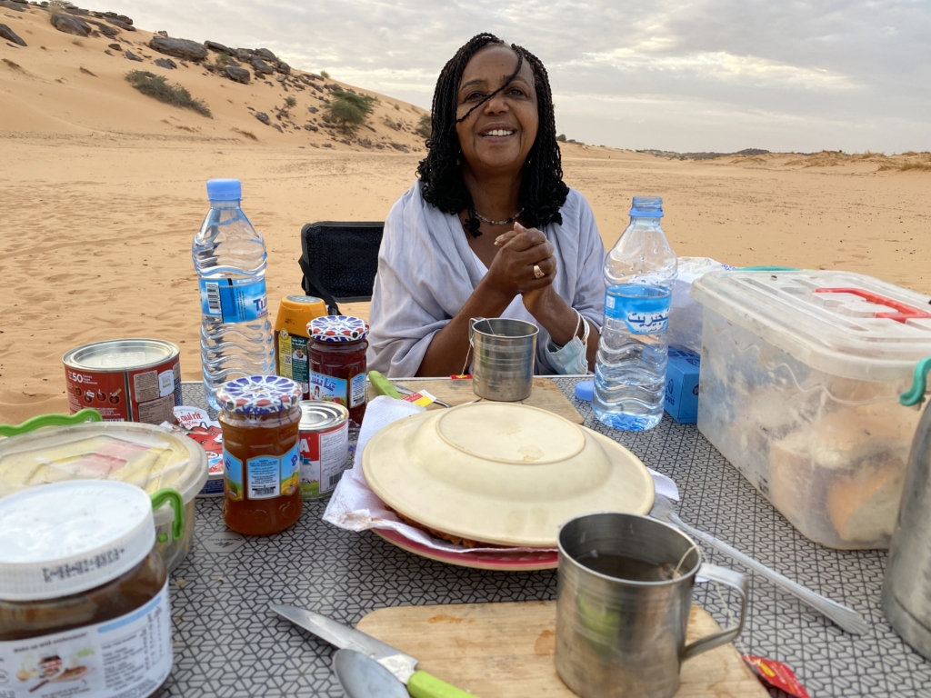 Breakfast in Terjit Desert